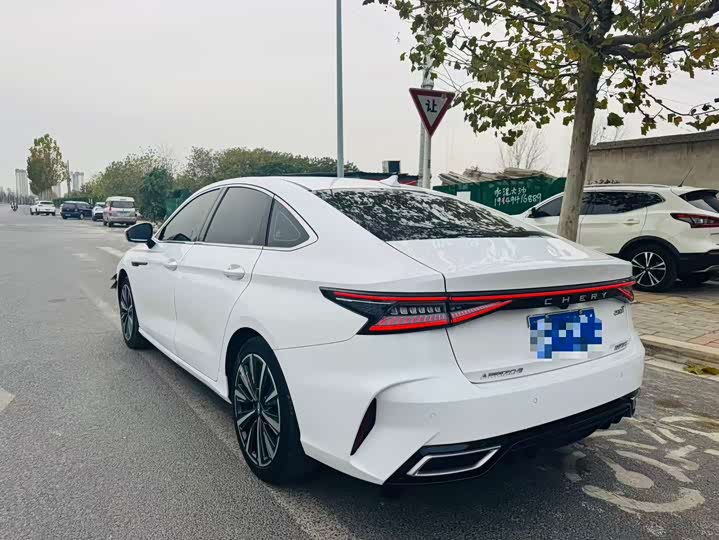 Фото 9 - Chery Arrizo 8