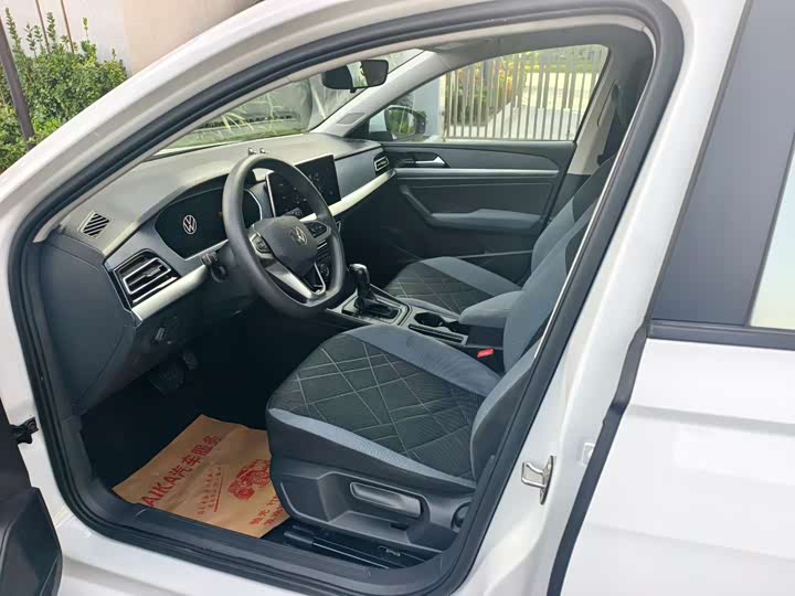 Фото 6 - Volkswagen Lavida