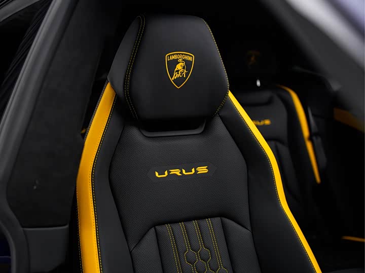 Фото 16 - Lamborghini Urus