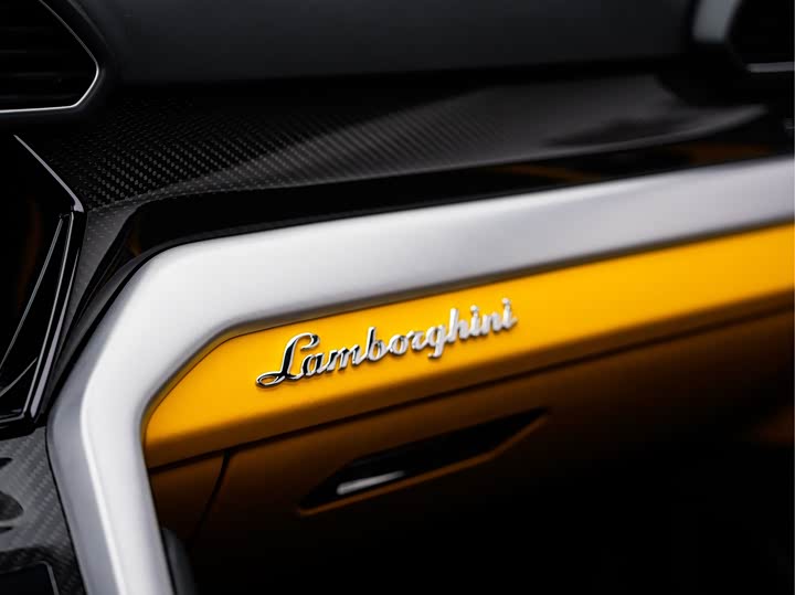 Фото 22 - Lamborghini Urus