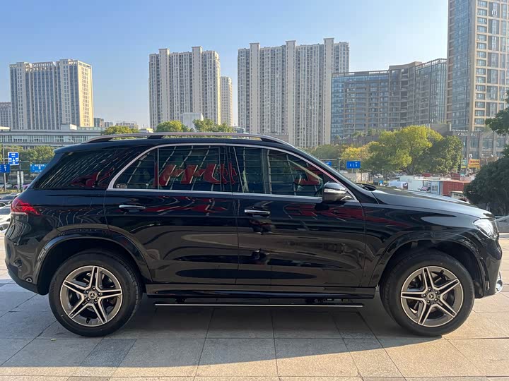 Фото 10 - Mercedes-Benz GLE-Class