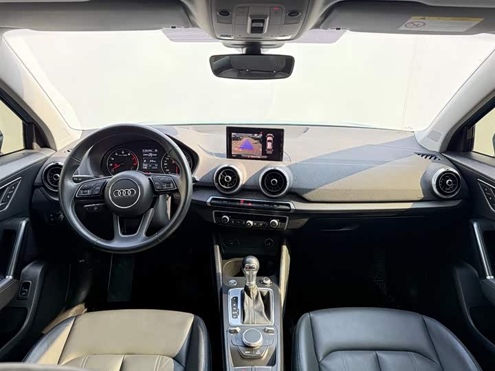 Фото 7 - Audi Q2L