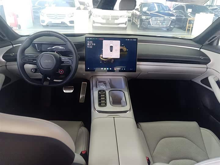 Фото 10 - Xiaomi SU7