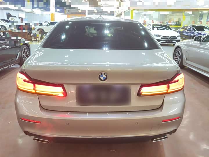 Фото 6 - BMW 5 Series