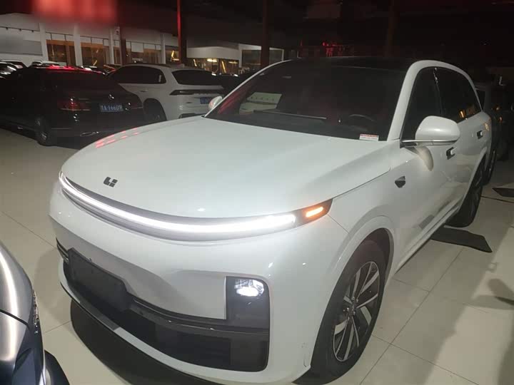 Фото 1 - LiXiang L7