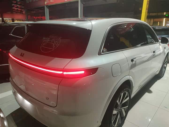 Фото 7 - LiXiang L7