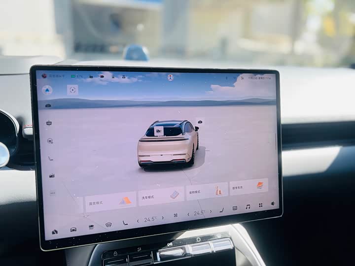 Фото 14 - Zeekr 007 GT