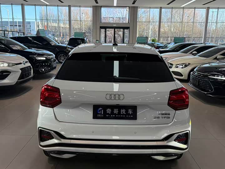 Фото 4 - Audi Q2L