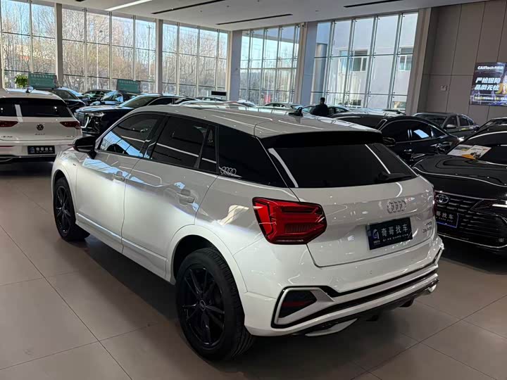 Фото 5 - Audi Q2L