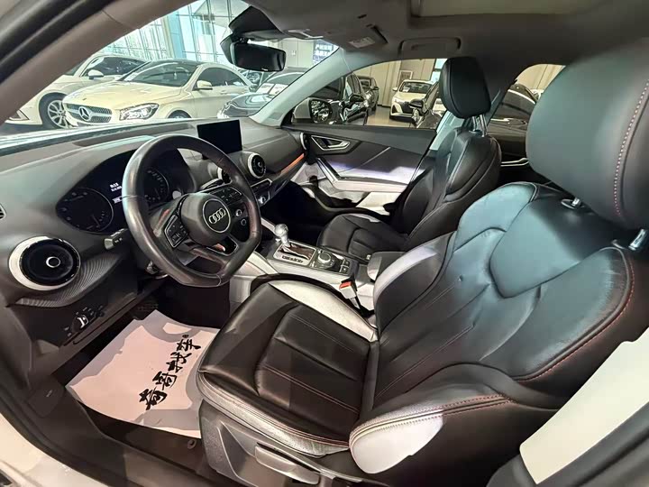 Фото 7 - Audi Q2L