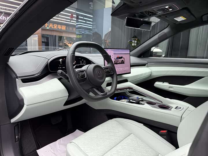 Фото 13 - Zeekr 001