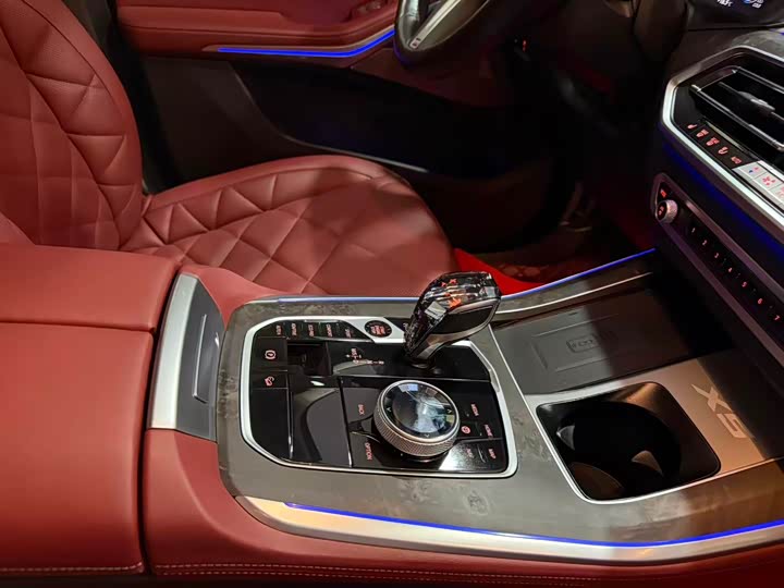 Фото 13 - BMW X5