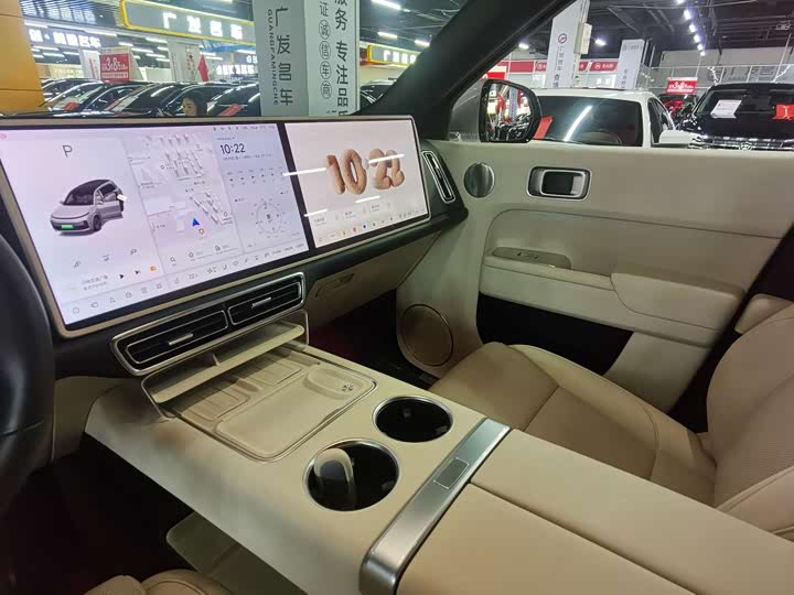 Фото 6 - LiXiang L9