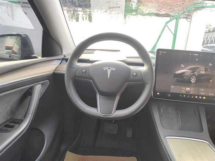 Фото 11 - Tesla Model Y