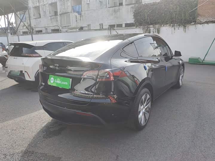 Фото 7 - Tesla Model Y