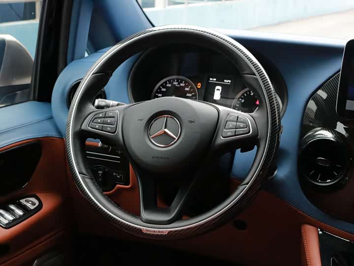 Фото 20 - Mercedes-Benz Vito