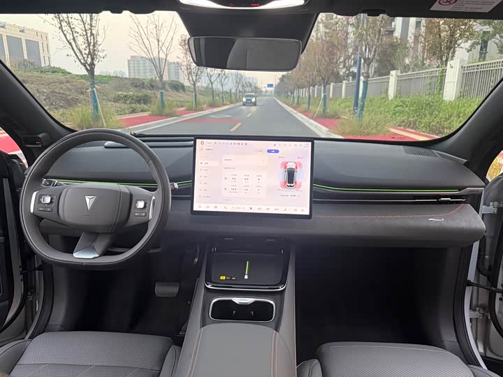 Фото 14 - Changan Deepal S05