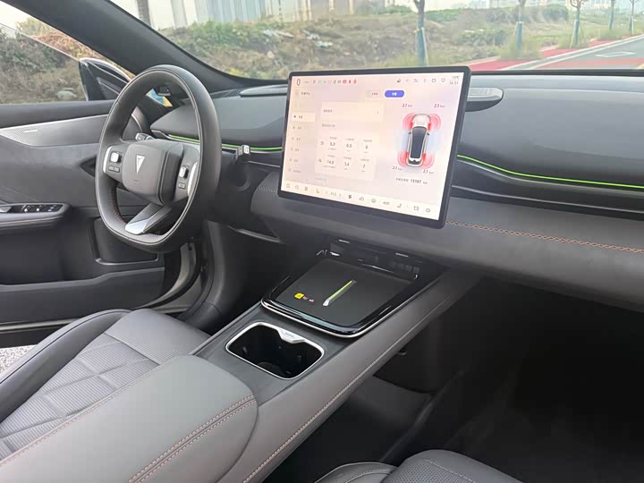 Фото 16 - Changan Deepal S05