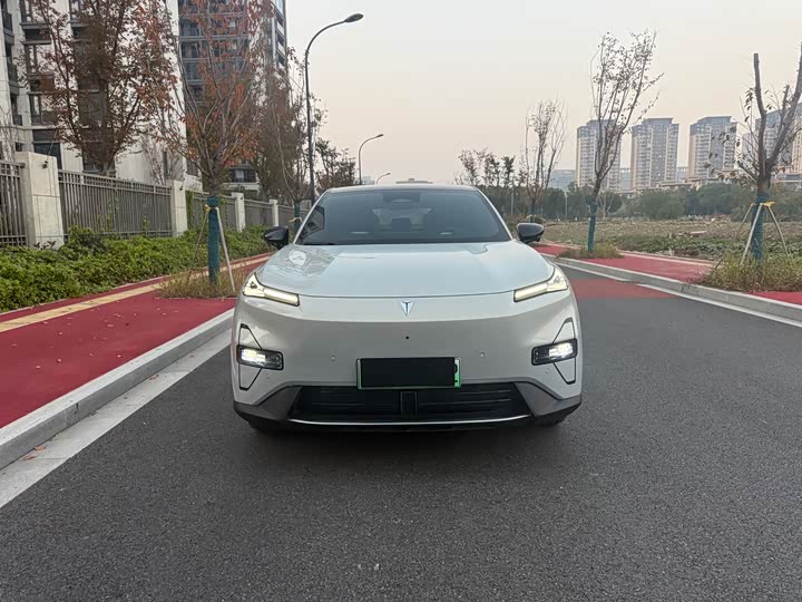 Фото 2 - Changan Deepal S05