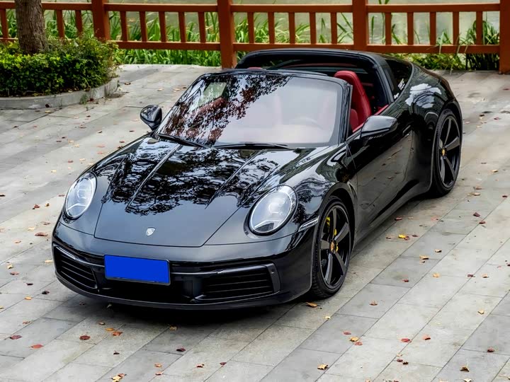 Фото 1 - Porsche 911