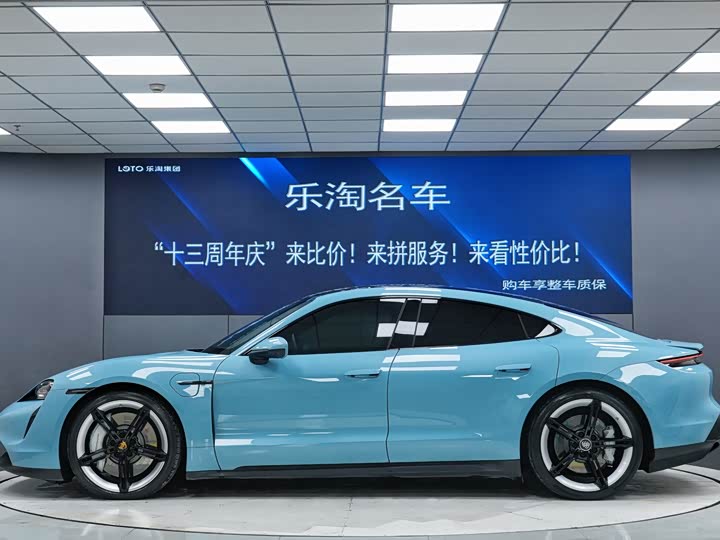 Фото 3 - Porsche Taycan