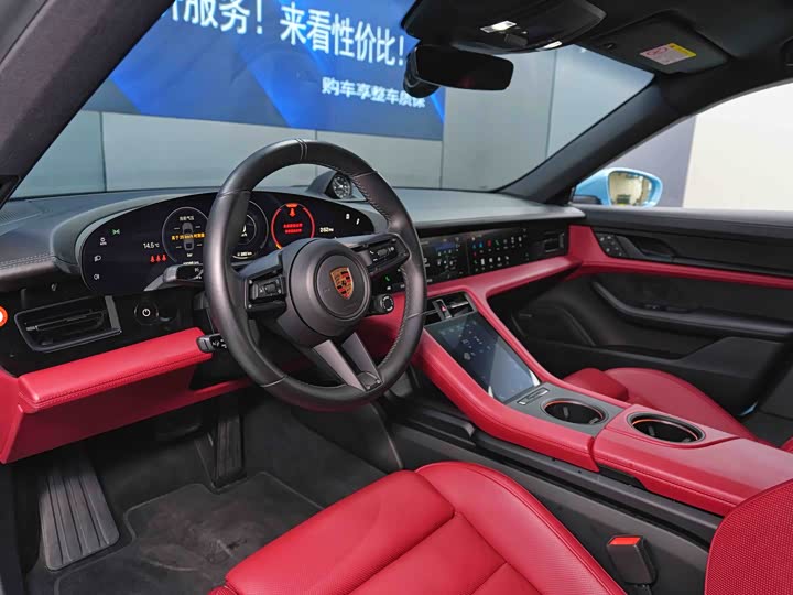 Фото 9 - Porsche Taycan