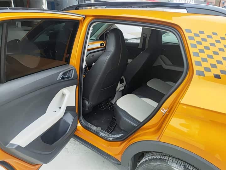 Фото 8 - Volkswagen T-Cross