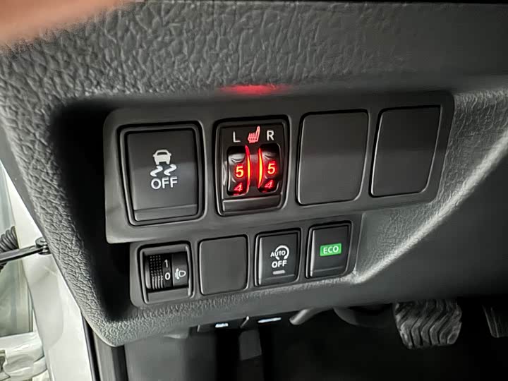 Фото 11 - Nissan X-Trail