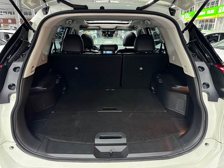 Фото 22 - Nissan X-Trail