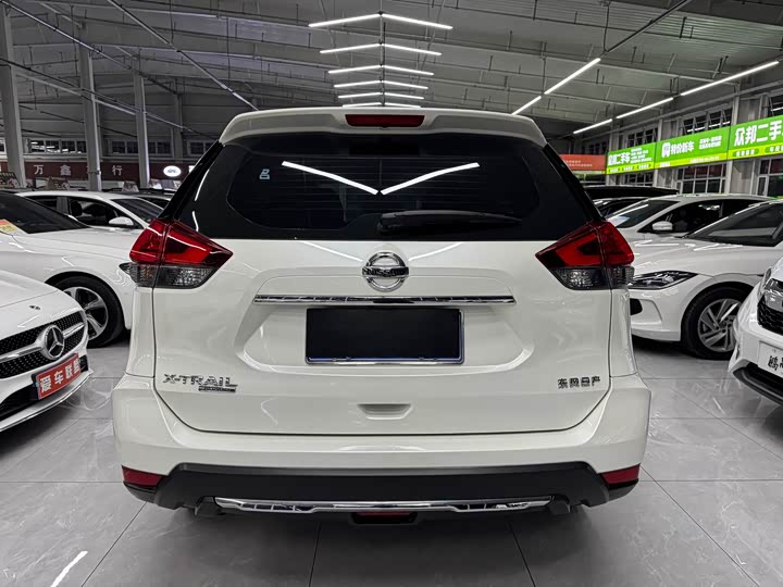 Фото 5 - Nissan X-Trail