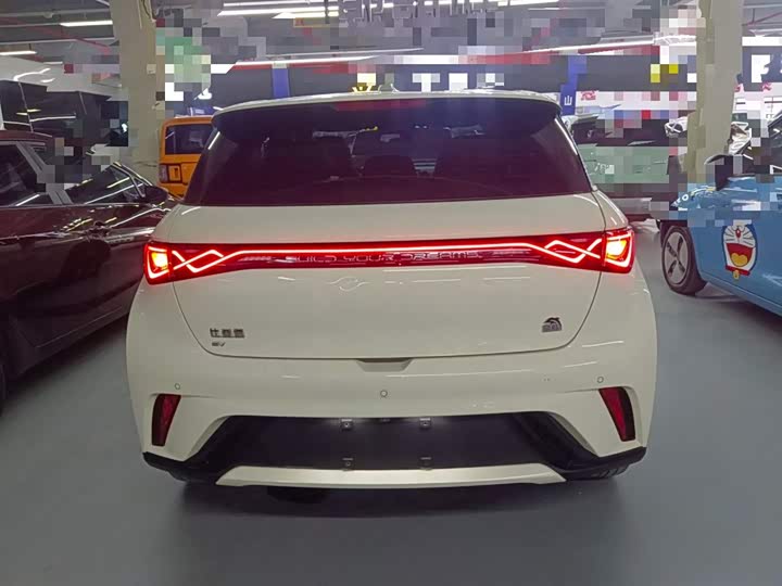 Фото 6 - BYD Dolphin