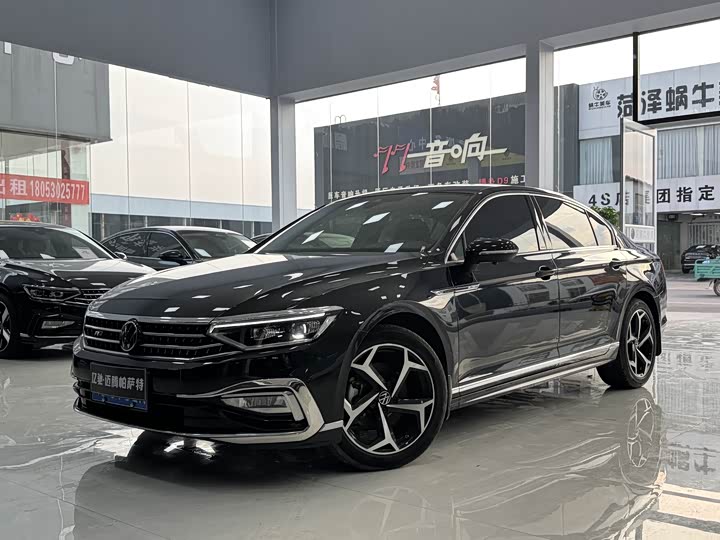 Фото 1 - Volkswagen Magotan