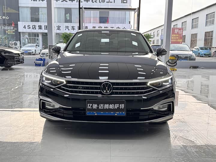 Фото 2 - Volkswagen Magotan