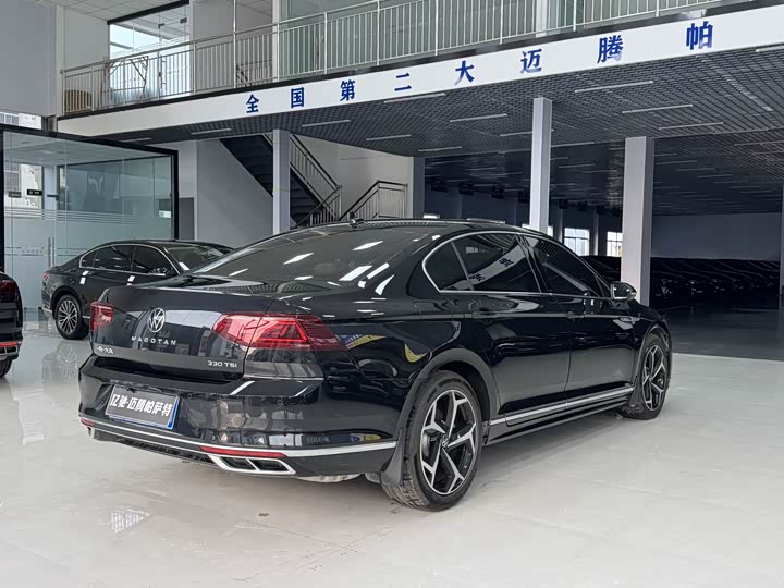 Фото 6 - Volkswagen Magotan