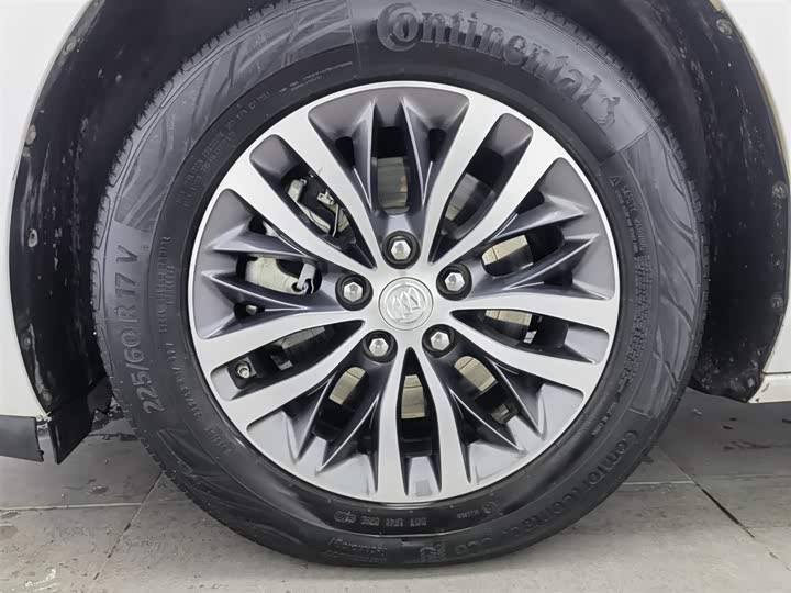 Фото 17 - Buick GL8 ES