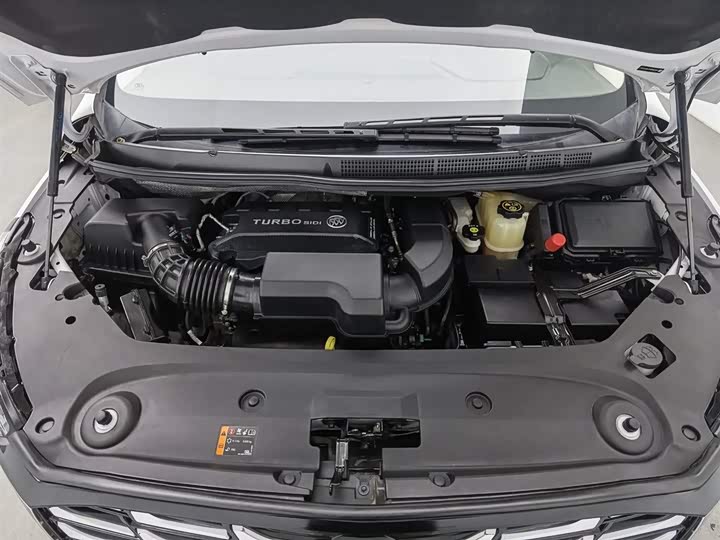 Фото 6 - Buick GL8 ES