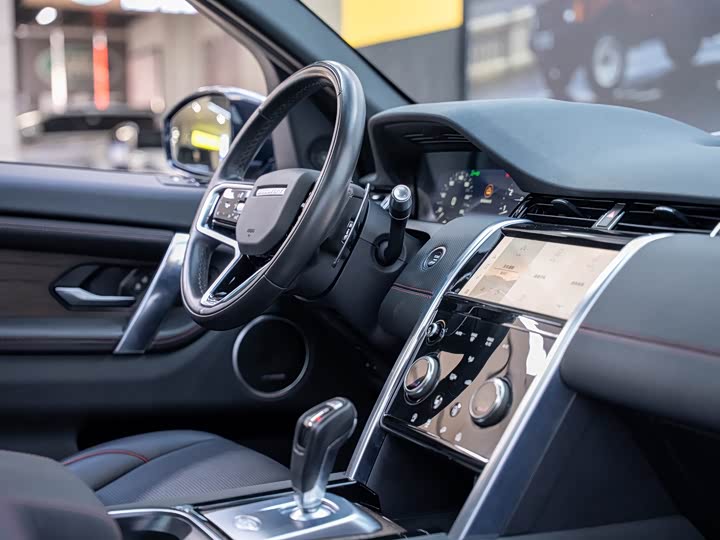 Фото 17 - Land Rover Discovery Sport