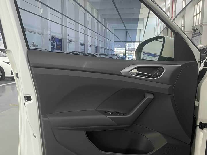 Фото 15 - Volkswagen T-Cross