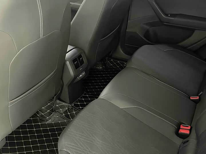 Фото 20 - Volkswagen T-Cross