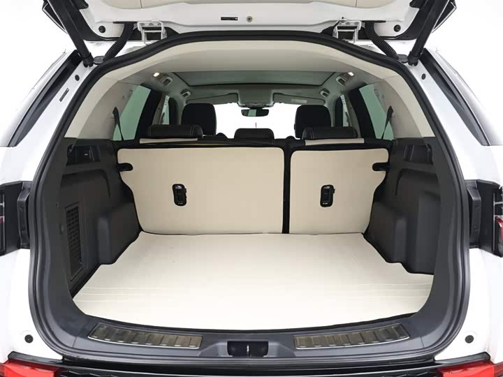 Фото 8 - Land Rover Discovery Sport Hybrid