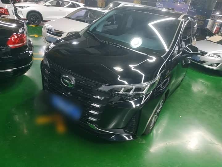 Фото 2 - GAC Trumpchi M6