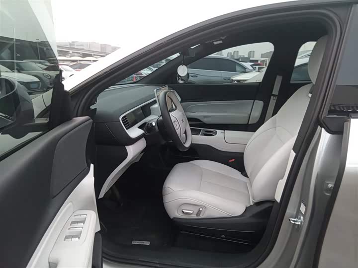 Фото 15 - XPeng G6