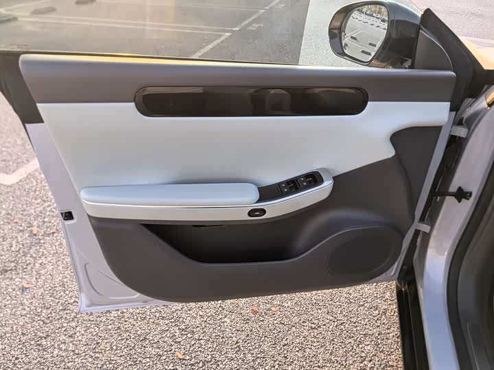 Фото 19 - Leapmotor C01