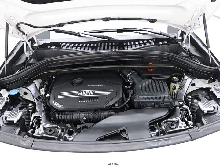 Фото 17 - BMW X2