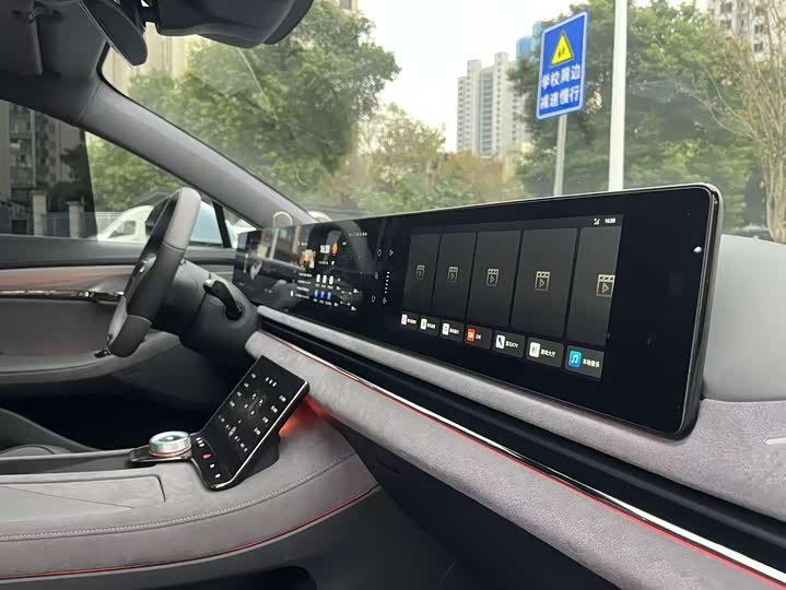 Фото 21 - Voyah Passion