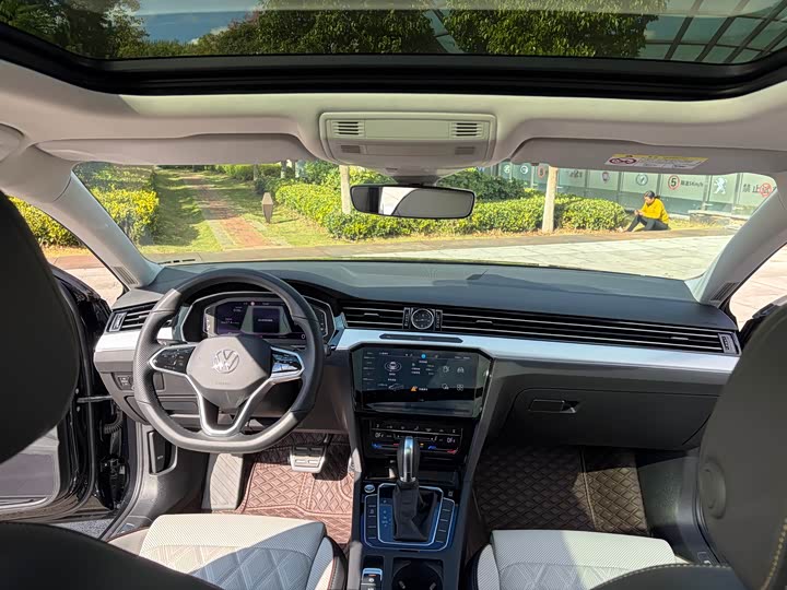 Фото 15 - Volkswagen Magotan