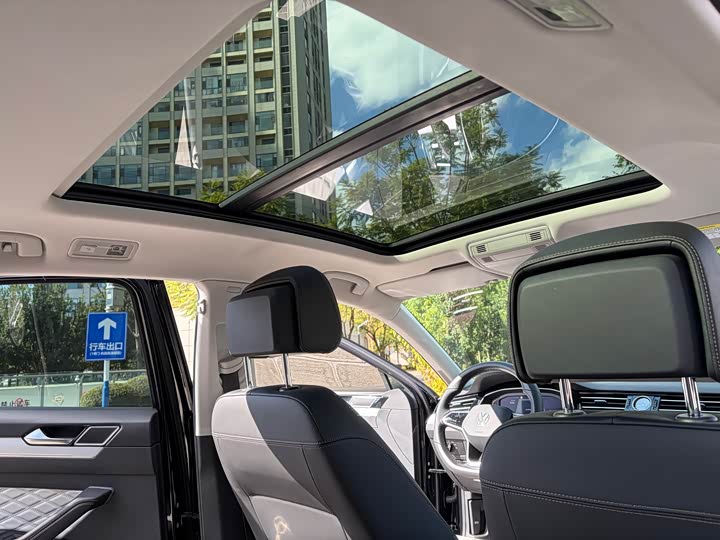 Фото 16 - Volkswagen Magotan