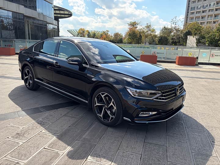 Фото 3 - Volkswagen Magotan