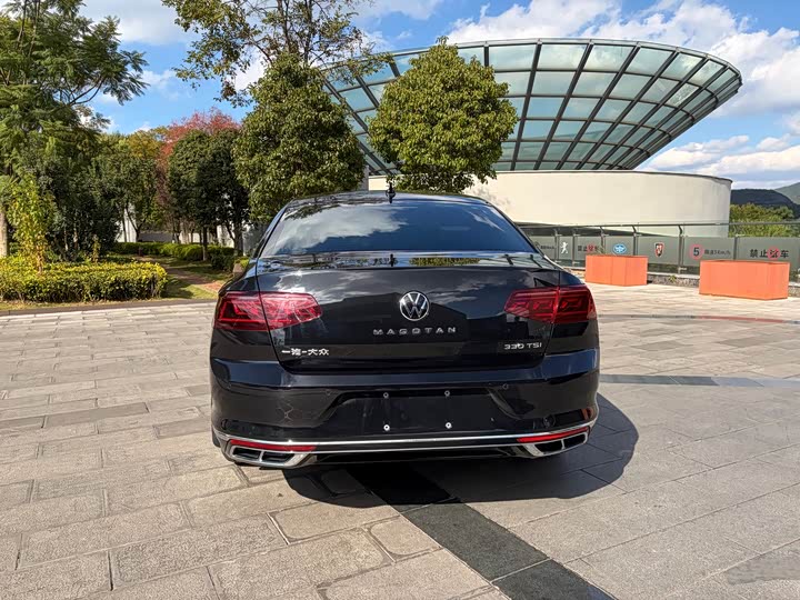 Фото 5 - Volkswagen Magotan