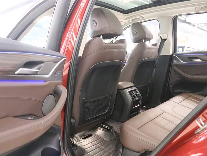 Фото 16 - BMW X3